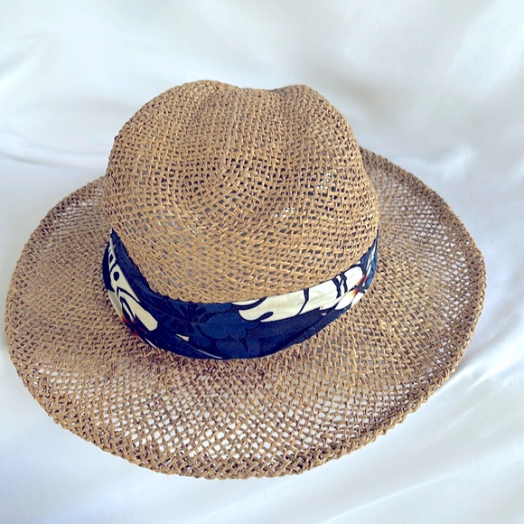 Hawaiian Headwear Other - Gently Used Unisex Original Genuine Hawaiian Headwear Straw Hibiscus Print Hat